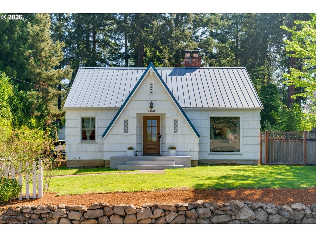 2160 Sw 79TH Ave, Portland, OR 97225
