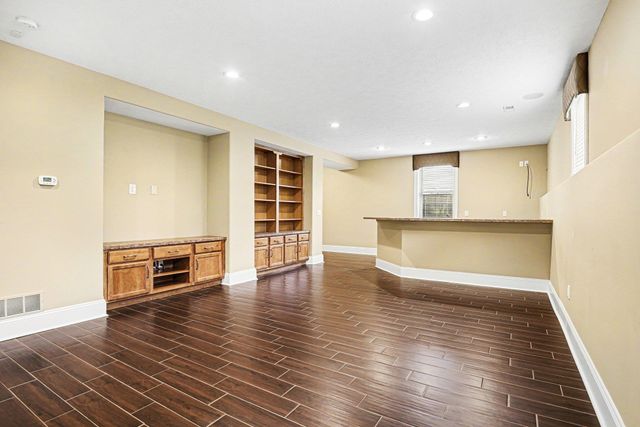 19330 S Foley Circle, South Bend, IN 46637