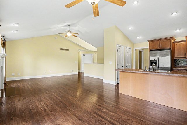 19330 S Foley Circle, South Bend, IN 46637