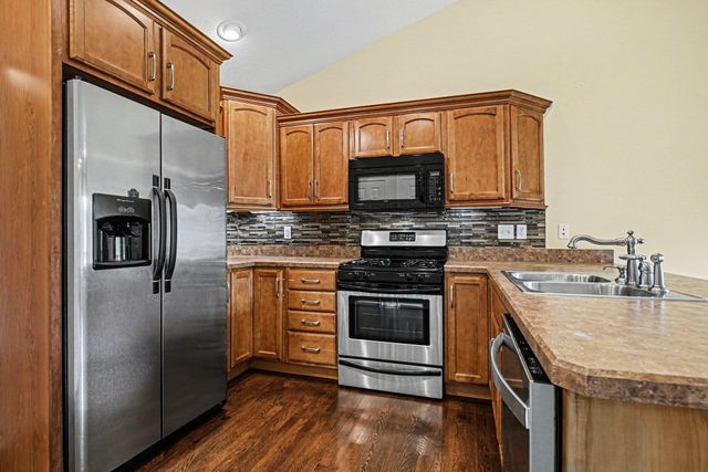 19330 S Foley Circle, South Bend, IN 46637