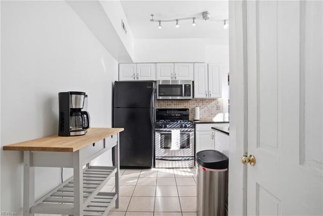 1017 Westover Ave Apt 3, Norfolk, VA 23507