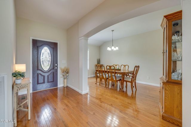 15 East Dale Court, Greeneville, TN 37745