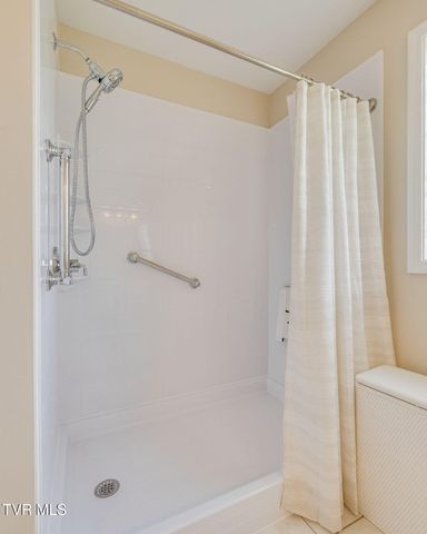 15 East Dale Court, Greeneville, TN 37745