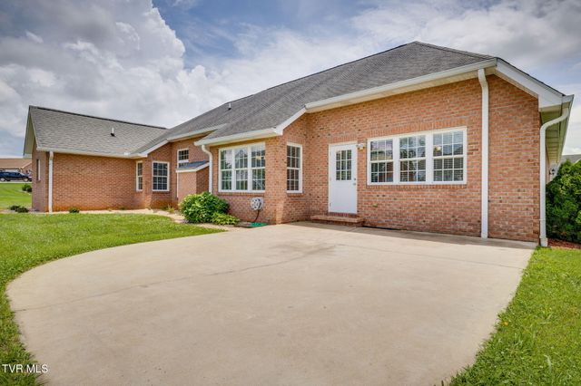 15 East Dale Court, Greeneville, TN 37745
