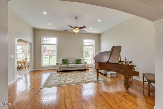 15 East Dale Court, Greeneville, TN 37745