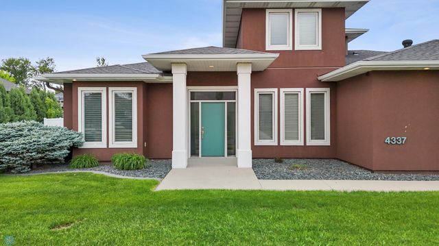 4337 66th Street S, Fargo, ND 58104