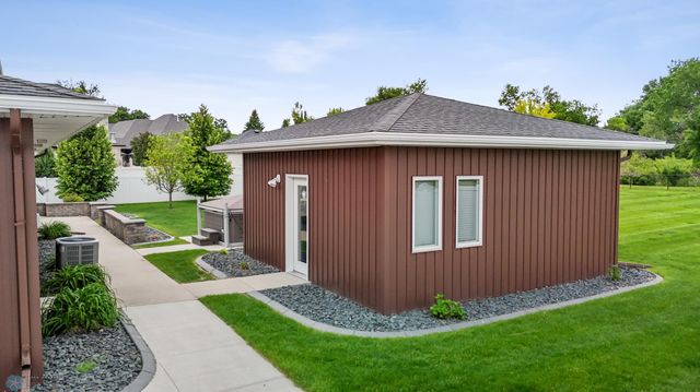 4337 66th Street S, Fargo, ND 58104