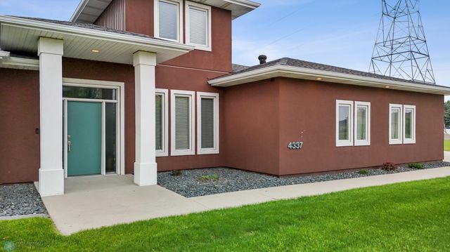 4337 66th Street S, Fargo, ND 58104