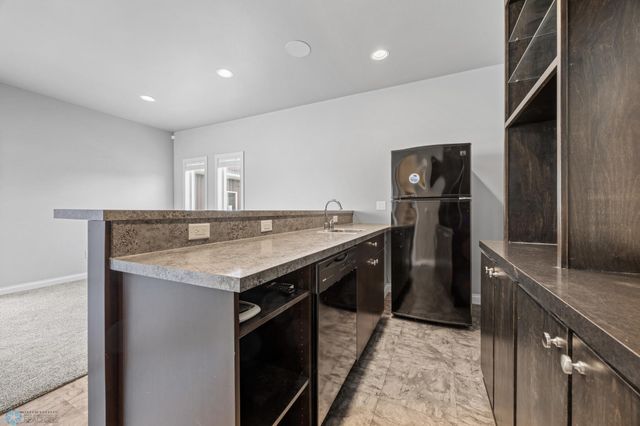4337 66th Street S, Fargo, ND 58104