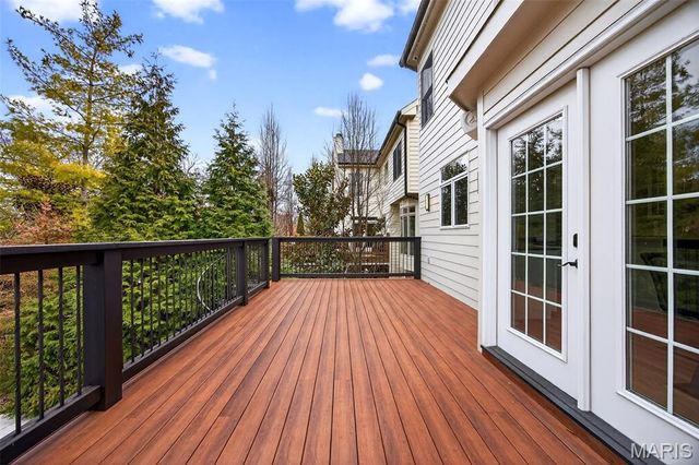 7249 Forsyth Boulevard, St Louis, MO 63105