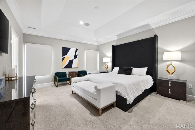 7249 Forsyth Boulevard, St Louis, MO 63105