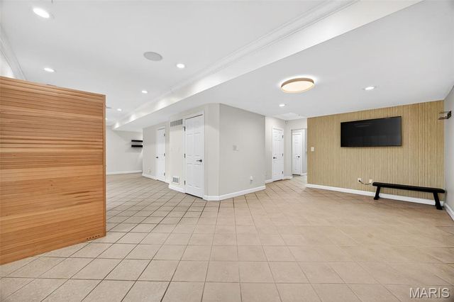 7249 Forsyth Boulevard, St Louis, MO 63105