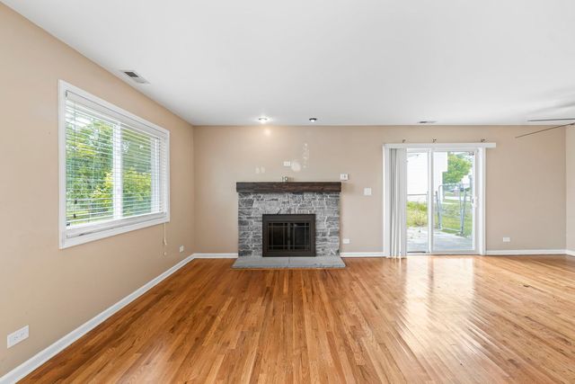 154 Pheasant Road, Matteson, IL 60443