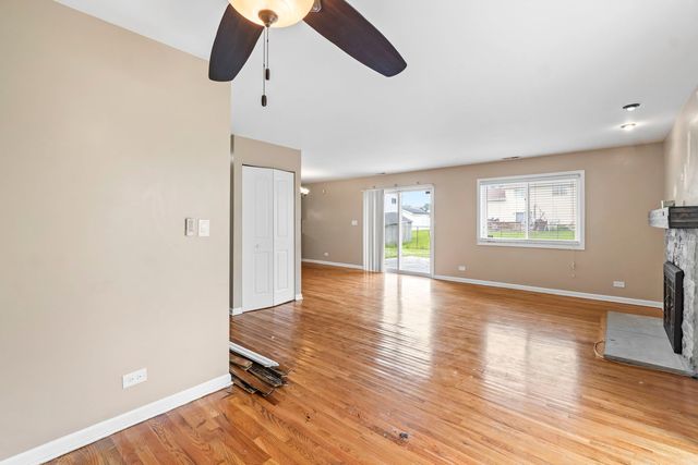 154 Pheasant Road, Matteson, IL 60443