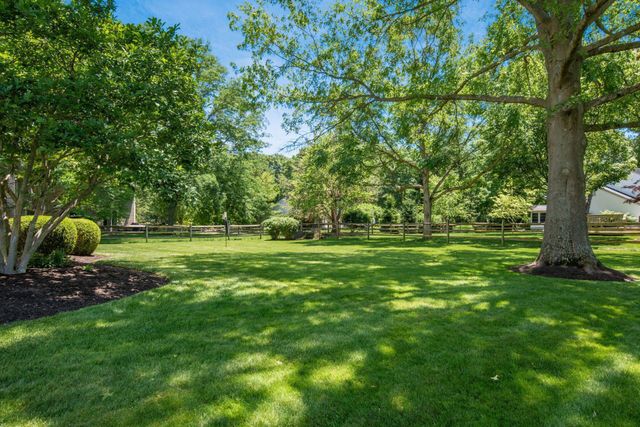 251 Hopewell Court, Powell, OH 43065