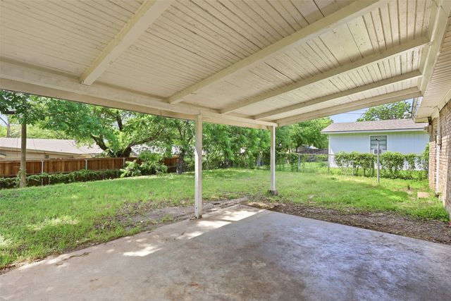 833 Bridle Avenue, White Settlement, TX 76108