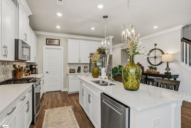 927 Whitemarsh Avenue, Simpsonville, SC 29680