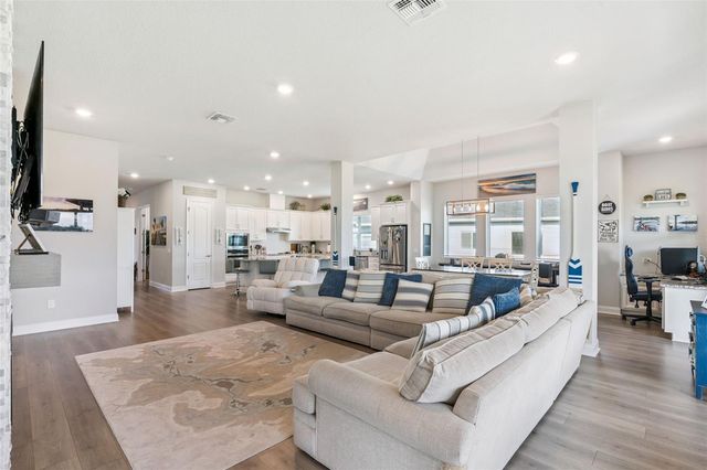 17060 SECRET HOLLOW LOOP, Clermont, FL 34711