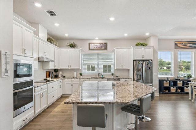 17060 SECRET HOLLOW LOOP, Clermont, FL 34711