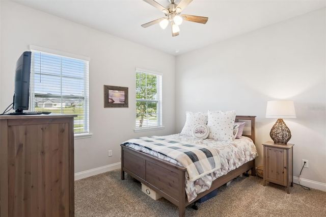 17060 SECRET HOLLOW LOOP, Clermont, FL 34711