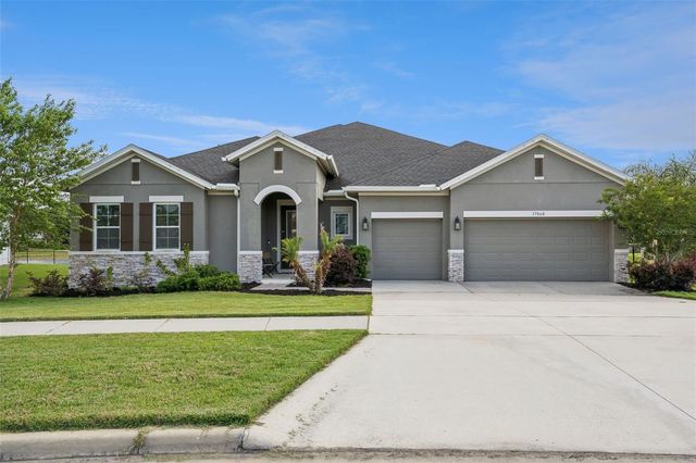 17060 SECRET HOLLOW LOOP, Clermont, FL 34711