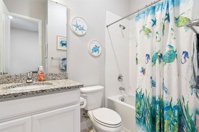 17060 SECRET HOLLOW LOOP, Clermont, FL 34711