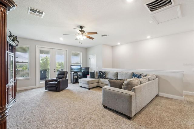 17060 SECRET HOLLOW LOOP, Clermont, FL 34711