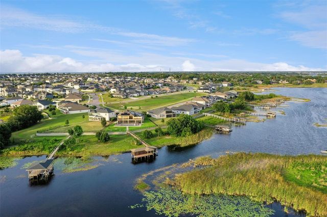 17060 SECRET HOLLOW LOOP, Clermont, FL 34711