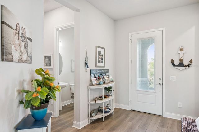 17060 SECRET HOLLOW LOOP, Clermont, FL 34711