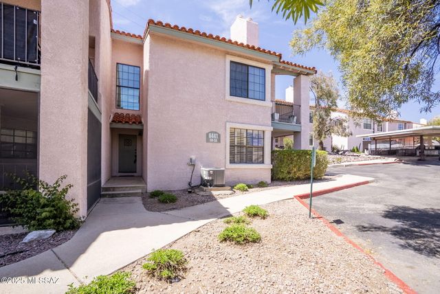 6441 N Tierra de las Catalinas Apt 55, Tucson, AZ 85718