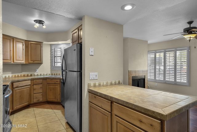6441 N Tierra de las Catalinas Apt 55, Tucson, AZ 85718