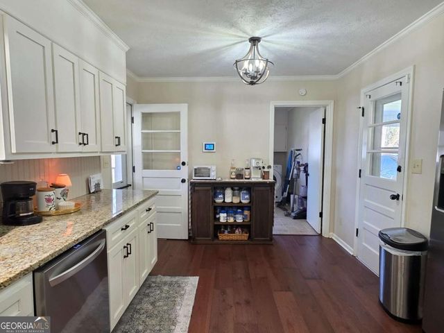 2971 Crest Highway, Thomaston, GA 30286