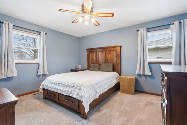 3435 25th Avenue, Marion, IA 52302