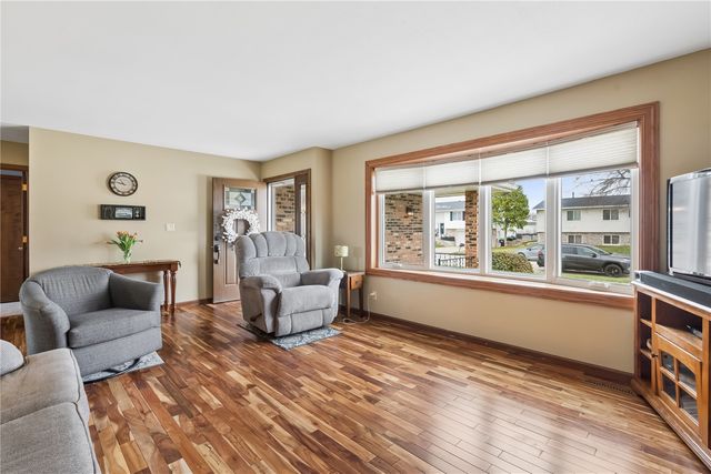 3435 25th Avenue, Marion, IA 52302