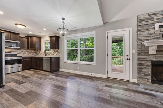 1880 Rains Road, Clarksville, TN 37042