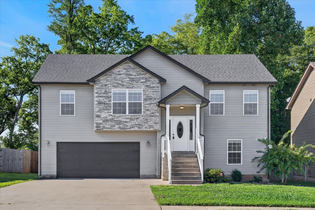 1880 Rains Road, Clarksville, TN 37042