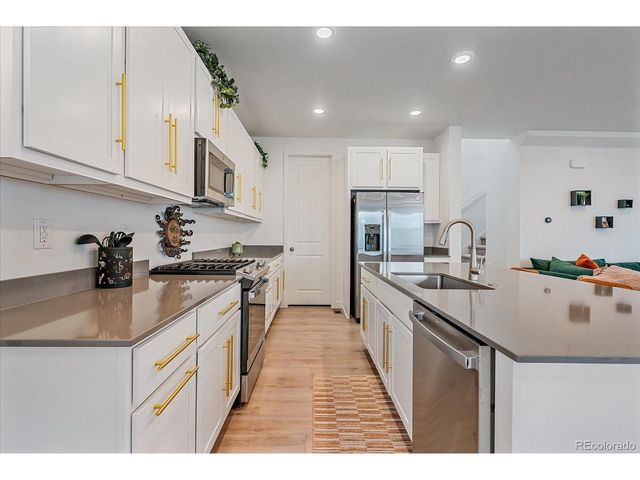 15652 W Girard Ave, Morrison, CO 80465