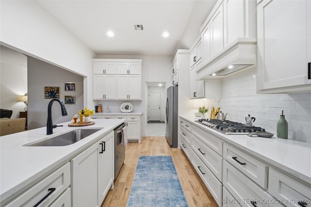 14145 S College Avenue, Bixby, OK 74008