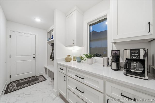 14145 S College Avenue, Bixby, OK 74008