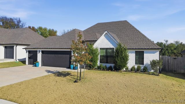 14145 S College Avenue, Bixby, OK 74008