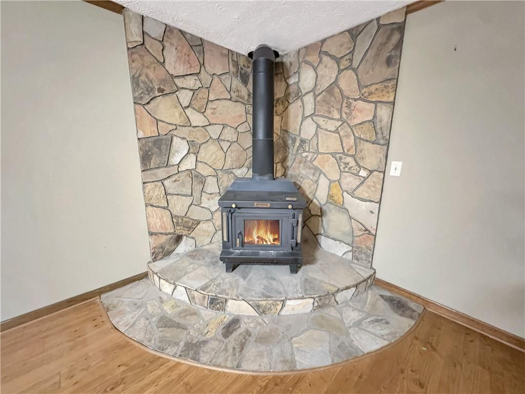 Image 11 of property listing at 6708 Bass Circle, Buford, GA 30518