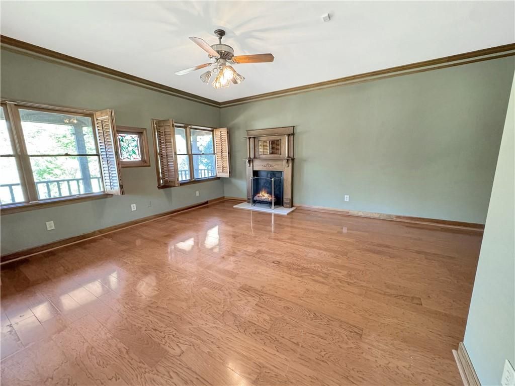 Image 16 of property listing at 6708 Bass Circle, Buford, GA 30518