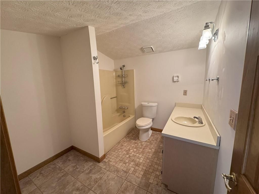 Image 25 of property listing at 6708 Bass Circle, Buford, GA 30518