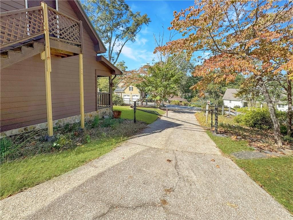 Image 30 of property listing at 6708 Bass Circle, Buford, GA 30518