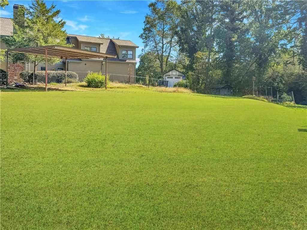 Image 33 of property listing at 6708 Bass Circle, Buford, GA 30518