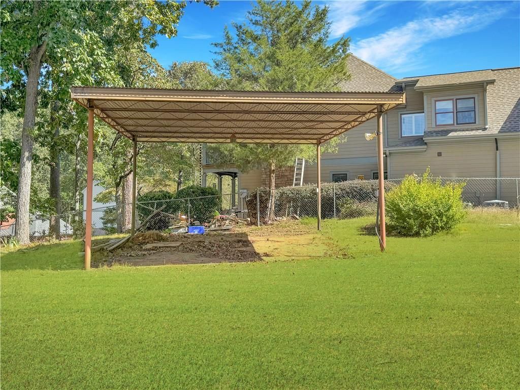 Image 34 of property listing at 6708 Bass Circle, Buford, GA 30518