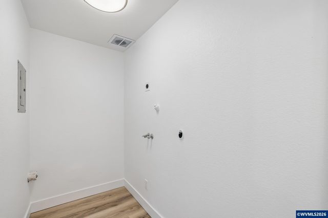 2360 Townsend Wy SE, Salem, OR 97301