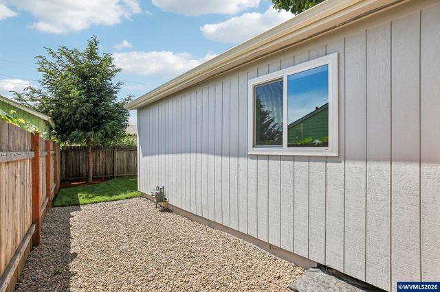 2360 Townsend Wy SE, Salem, OR 97301