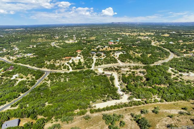 472 Stallion Estates Dr, Spring Branch, TX 78070