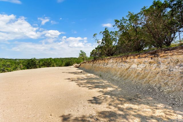 472 Stallion Estates Dr, Spring Branch, TX 78070